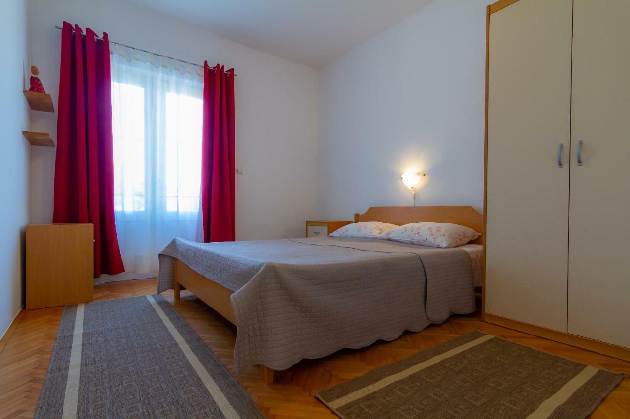 Apartments & Rooms Sanja Rab Town Zewnętrze zdjęcie