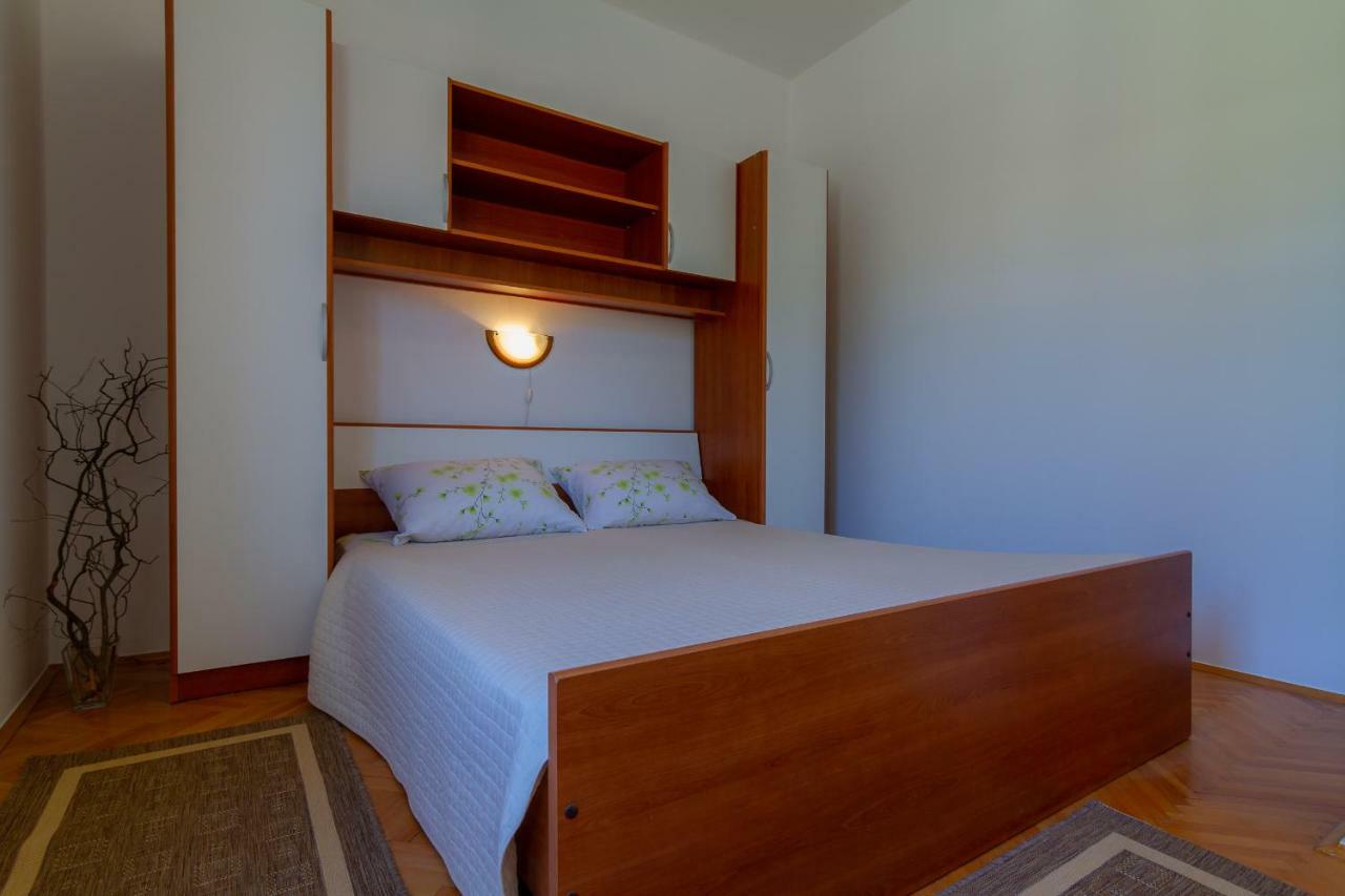 Apartments & Rooms Sanja Rab Town Zewnętrze zdjęcie